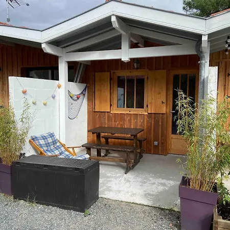 Maisonnette Claouey 100m Du Bassin Сasa de vacaciones